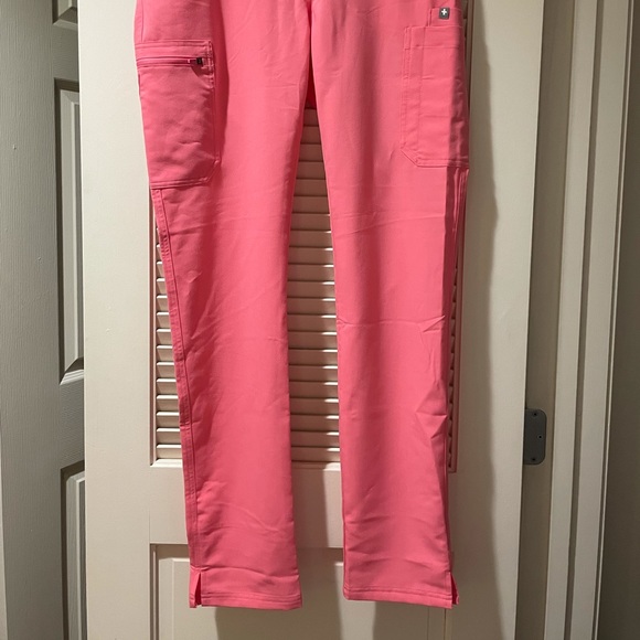 Figs Neon Pink Yola Skinny Scrub Pants Small/Tall - Picture 4 of 4